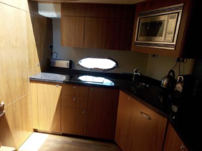 Carine Yachts - Luxury Yacht Brokerage | Sunseeker Predator 72 2007 | Photo 31